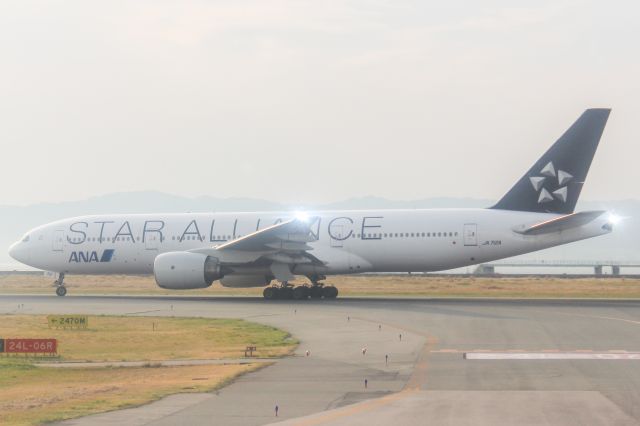 Boeing 777-200 (JA712A) - Star Alliance cs