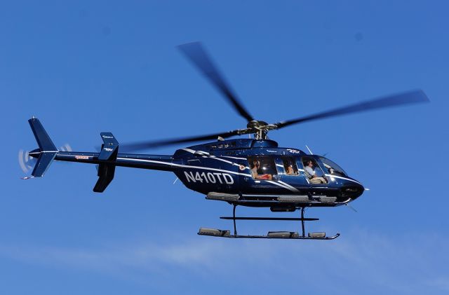 Bell 407 (N410TD) - Turning just after takeoff from the Port Authority/Wall Street Heliport