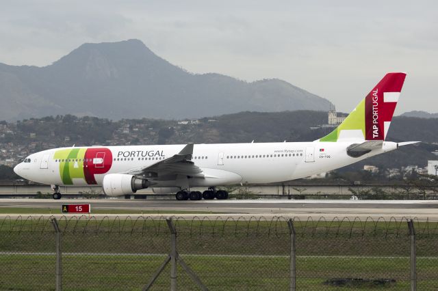 Airbus A330-300 (CS-TOQ)