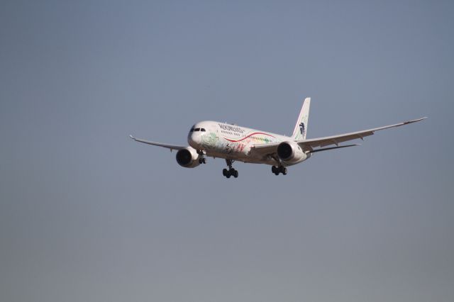 Boeing 787-9 Dreamliner (XA-ADL) - FINAL APPROACH 27 MMTJ
