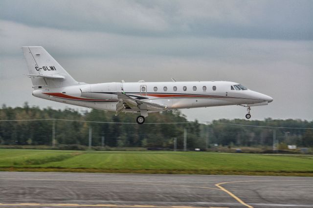 Cessna Citation Sovereign (C-GLMI) - Landing in CYHU, 23-09-2019.