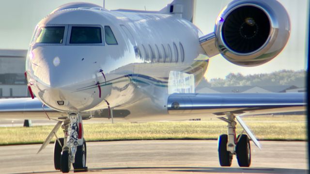 Gulfstream Aerospace Gulfstream V (N895DA) - Darling Ingredients Inc.’s G550 in the morning light at KHUF. br /br /This aircraft is a 2013 Gulfstream G550 (GV-SP), SN 5440, owned by Darling Ingredients Inc. 9/29/22. 