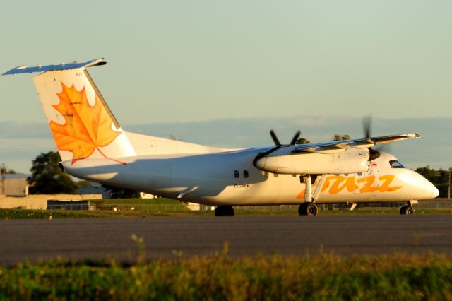 de Havilland Dash 8-100 (C-GANK)