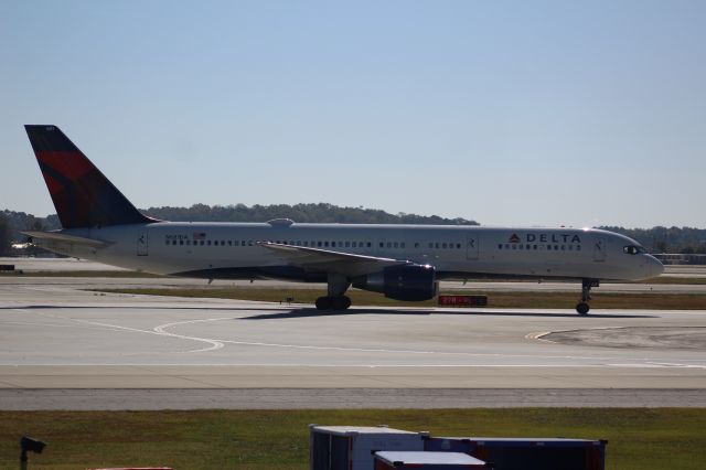 Boeing 757-200 (N681DA)