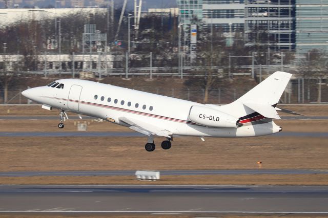 Dassault Falcon 2000 (CS-DLD)