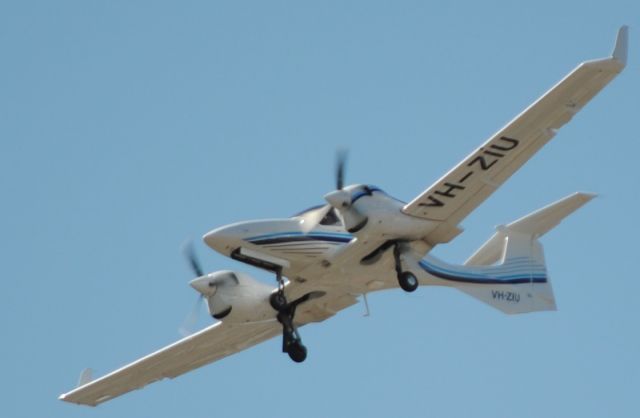 Diamond Twin Star (VH-ZIU)