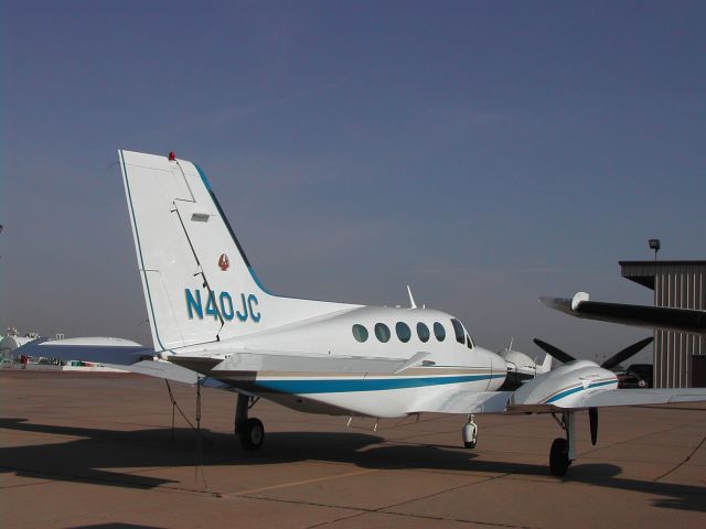 Cessna 421 (N40JC)