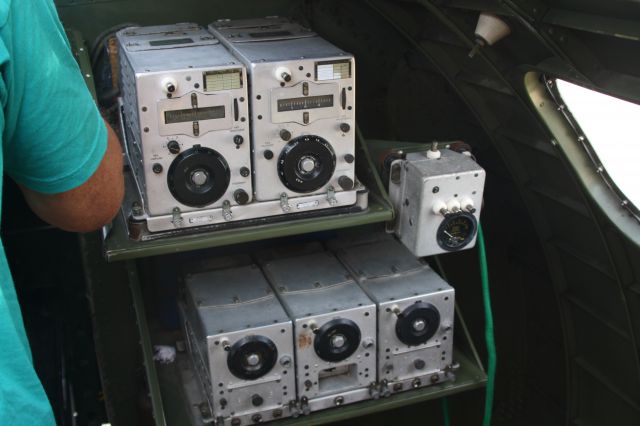 — — - B17 Radio equipment