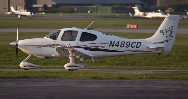 Cirrus SR-22 (N489CD)