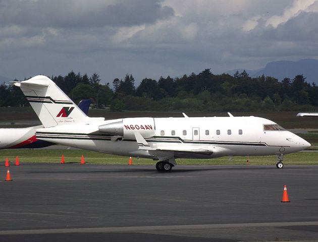 Canadair Challenger (N604AV) - Key Air 604