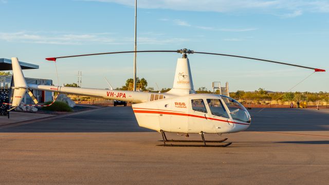 Robinson R-66 (VH-JPA)