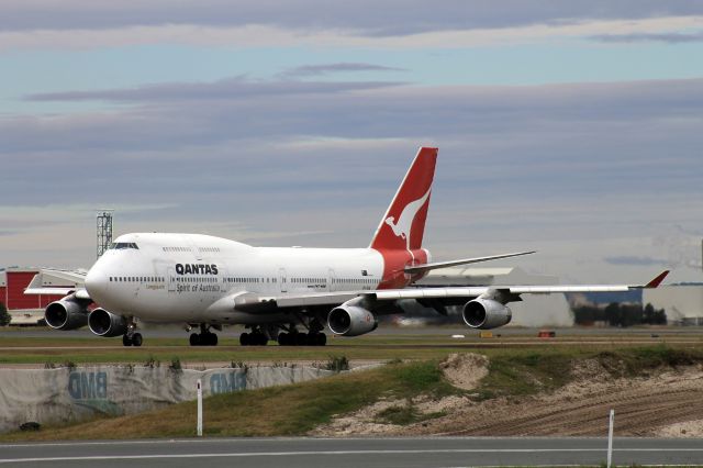 Boeing 747-200 (VH-OJQ)