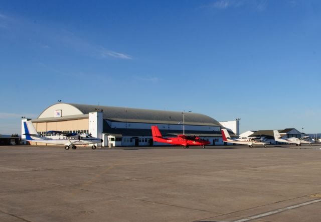 De Havilland Canada Twin Otter (C-GJDE)