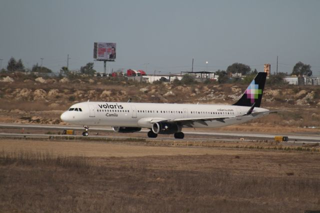Airbus A321neo (XA-VLV) - HOLD TO 27 MMTJ
