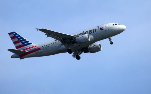 Airbus A319 (N705UW) - On final is this American Airlines Airbus A319 in the Summer of 2018.