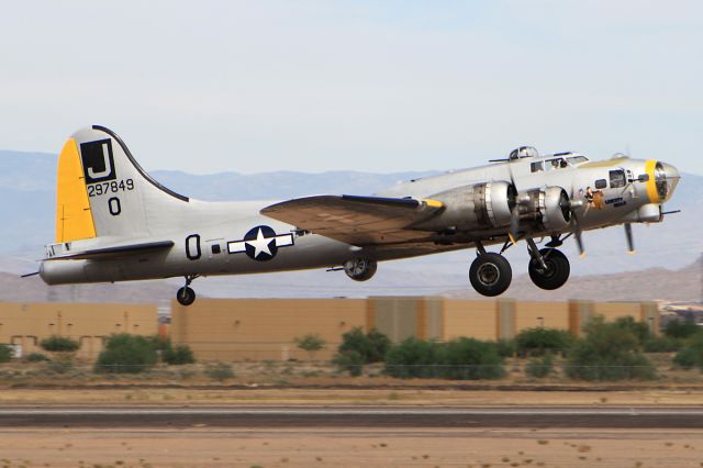 Boeing B-17 Flying Fortress (N390TH)