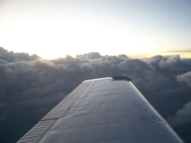 Beechcraft 35 Bonanza (N7835V) - Sunset over central Florida Nov 25 2007