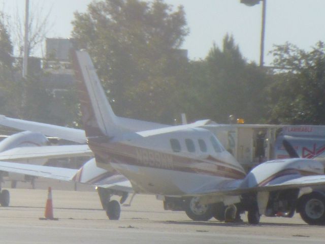 Beechcraft Duke (N899WM)