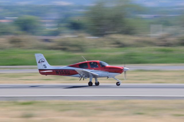 Cirrus SR-20 (N15SU) - “T-Bird 5” Taking off Runway 13, here I’m experimenting with background blur. br /Best viewed in full! 