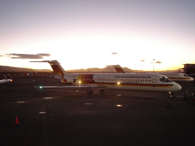 McDonnell Douglas DC-9-30 (XA-UDG)