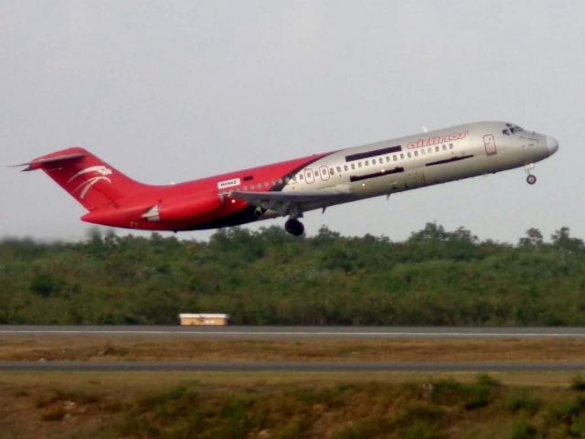 McDonnell Douglas DC-9-30 (HI965)