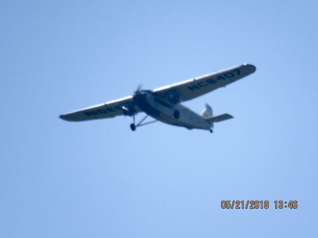 Ford Tri-Motor (N8407)