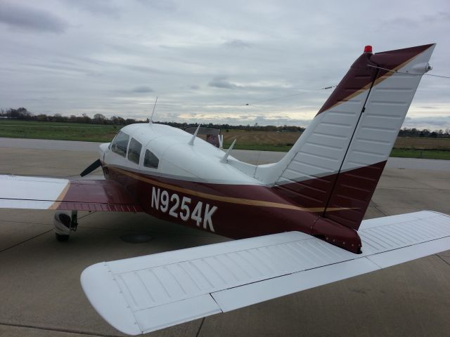 Piper Cherokee Arrow (N9254K)