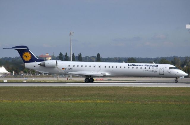 Canadair Regional Jet CRJ-900 (D-ACKC)