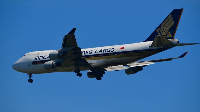 Boeing 747-400 (9V-SFM) - Kraainem, dans mon jardinbr /25/04/2021