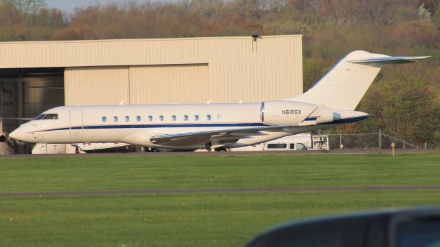 Bombardier Global 5000 (N618GX)