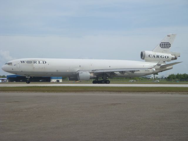 Boeing MD-11 (N275WA)