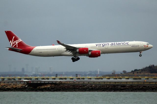 Airbus A340-600 (VBUG) - Lady Bird landing on 27