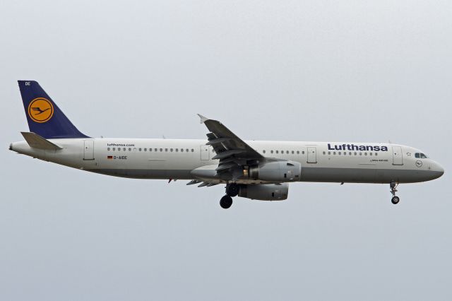 Airbus A321 (D-AIDE)