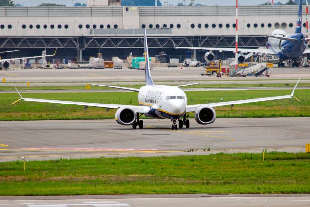 Boeing 737 MAX 8 (9H-VUO)