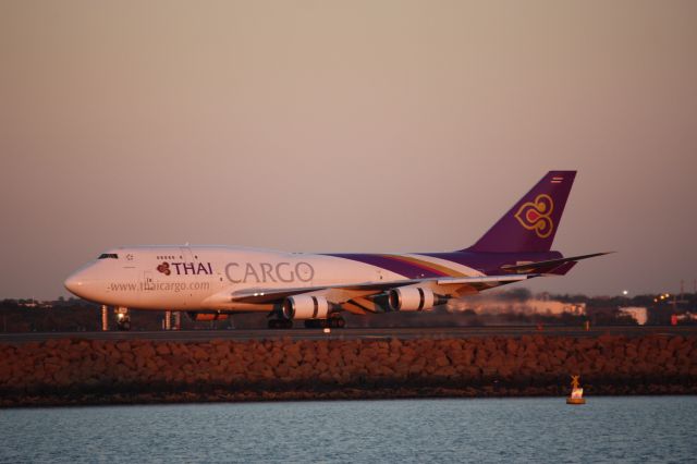 Boeing 747-400 (HS-TGH)