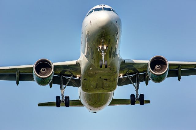 Airbus A320 (OE-LBX)