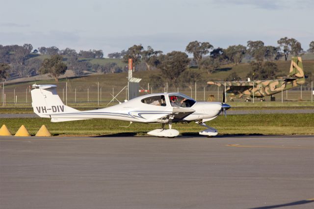 Diamond Star (VH-DIV) - GA Rentals (VH-DIV) Diamond DA 40 XLS at Wagga Wagga Airport.