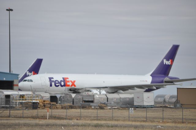 Airbus A330-300 (N733FD)