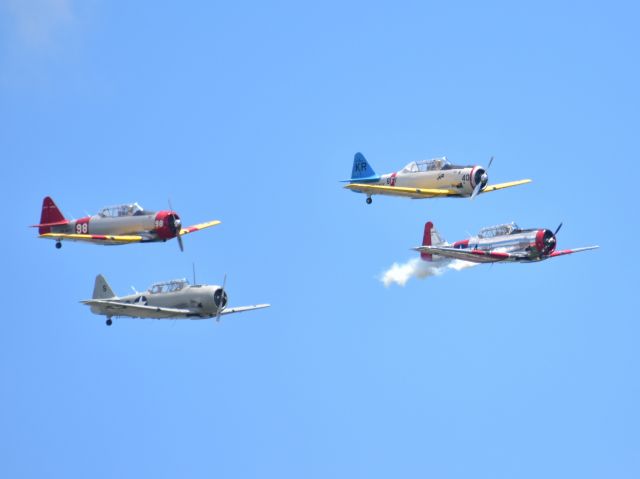 North American T-6 Texan (N9801C) - Flying in a formation at WWII Reading Airshow 2024