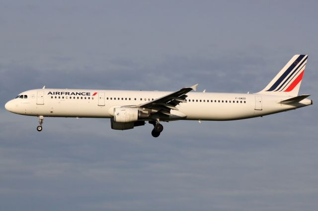 Airbus A321 (F-GMZD)