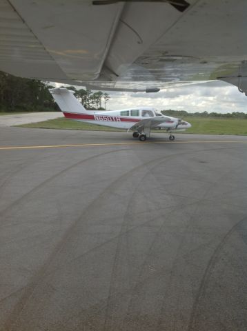 Beechcraft Duchess (N650TH) - From N1855y