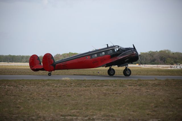 Beechcraft 18 (N9109R)