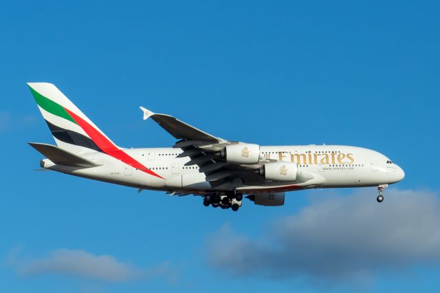 Airbus A380-800 (A6-EDO) - Airbus A380-861 cn 057. Emirates A6-EDO final RWY 21 YPPH 02 December 2023