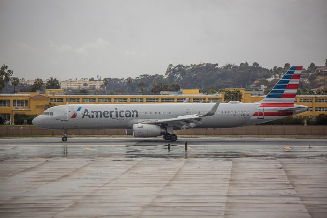 Airbus A321 (N901AA)