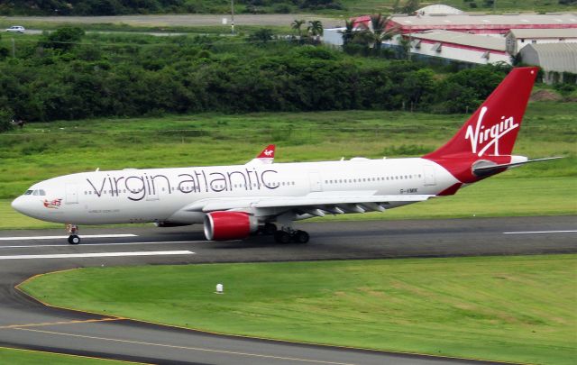 Airbus A330-200 (G-VMIK)