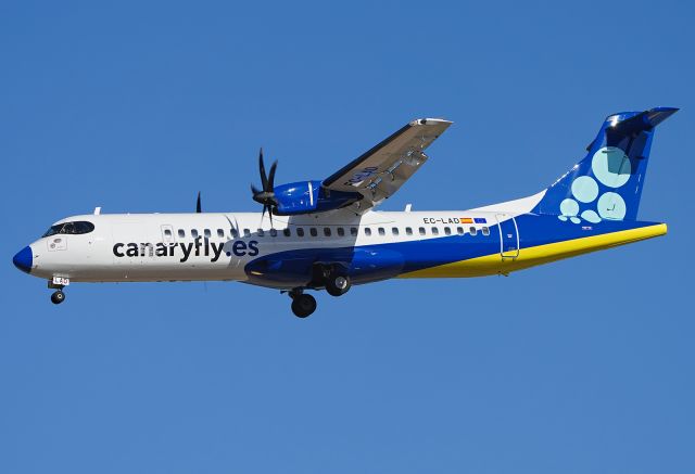 Aerospatiale ATR-72-500 (EC-LAD) - New livery for Canaryfly.
