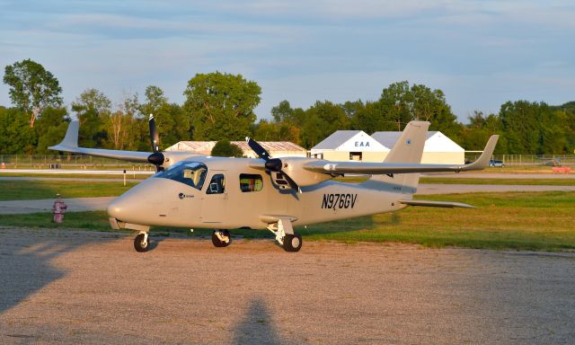 TECNAM P-2006T (N976GV) - Novair Tecnam P2006T N976GV in Ann Arbor 