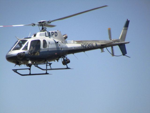 N230LA — - Lifting off from Brackett Field