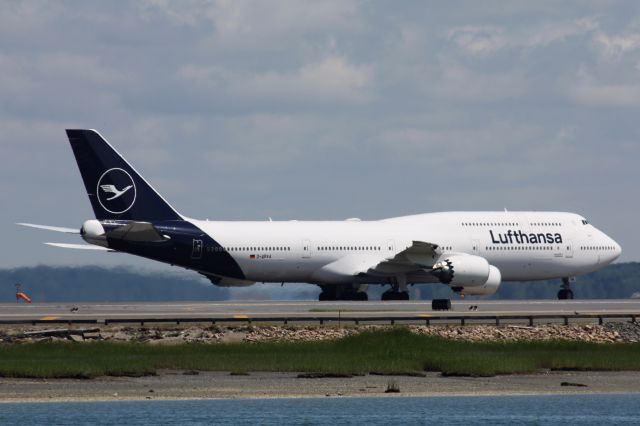 BOEING 747-8 (D-ABYA)