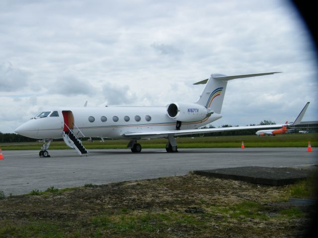 Gulfstream Aerospace Gulfstream IV (N167TV) - N167TV G4 AT SHANNON 19-06-2011